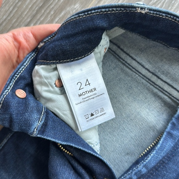 NWOT Mother High Waisted Looker Ankle Fray in Tongue and Chic Size 24 - Picture 3 of 6